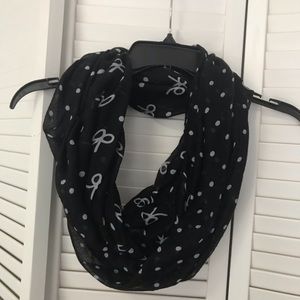 Infinity scarf